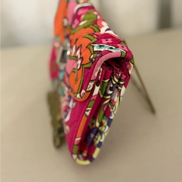 Vera Bradley Pink Swirls Your Turn Lock Smartphone Wristlet Wallet - Excellent - Picture 4 of 9